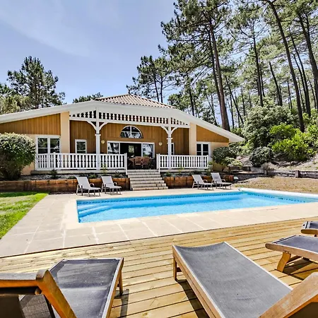 Piscine 4ch Dans La Pinede A 4min De L Ocean Ag1 Villa Lacanau