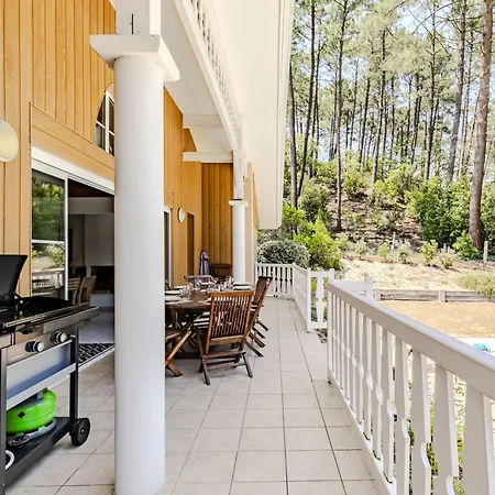 Villa Piscine 4ch Dans La Pinede A 4min De L Ocean Ag1 Lacanau